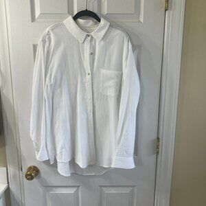 Universal Thread White Gauze Size Large Button-Down Ladies Blouse